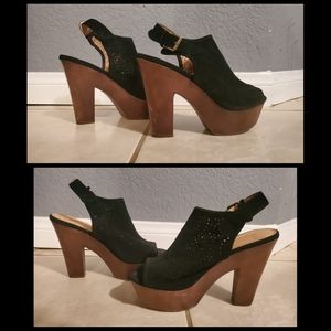 Black size 8 wood heels